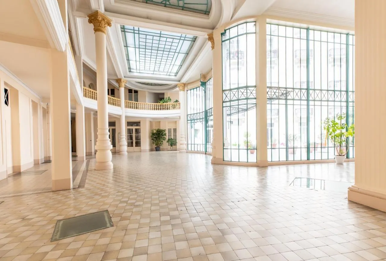 La Belle Epoque Apartment Vichy 0*,