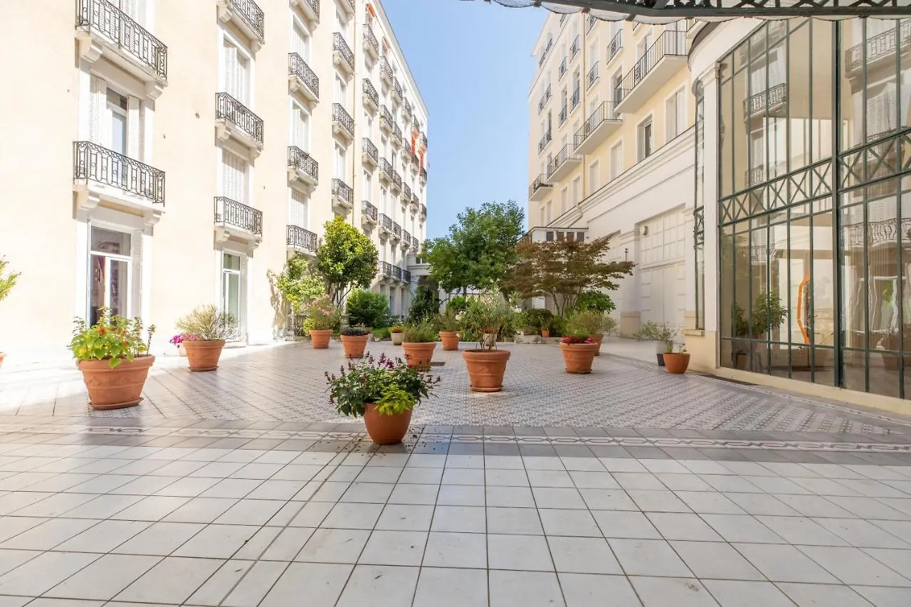 La Belle Epoque Apartment Vichy